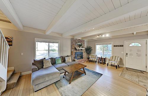 Montgomery Estates House | Cougar Haven