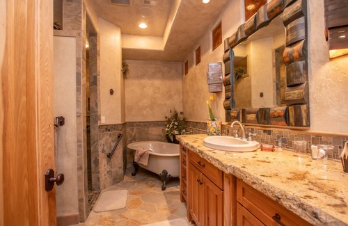 Torrey House | Cougar Ridge Resort, LLC