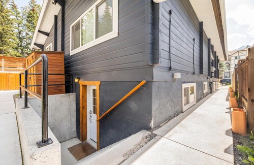 Banff Apartment | Cougar Street Mountain Rental