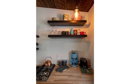 Swift Current House | Coulee Creek Cabin