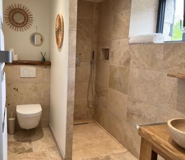 Savignac-sur-Leyze Bed & Breakfast | Coulonges