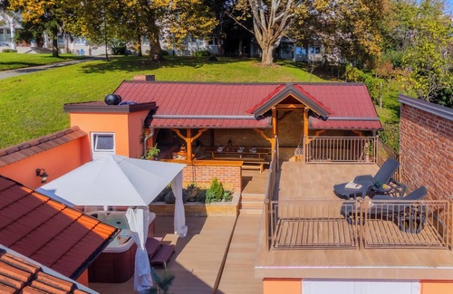 Daruvar House | Countess House with Jacuzzi and Sauna, Daruvar, Croatia