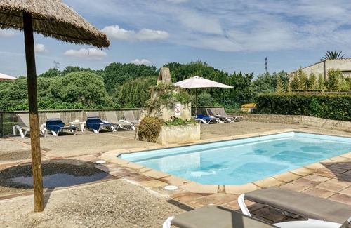 Llampaies House | Country House 'Cal Secretari' with Shared Pool, Private Terrace and Wi-Fi