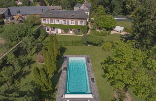 Sainte-Opportune-du-Bosc House | Country house with swimming pool