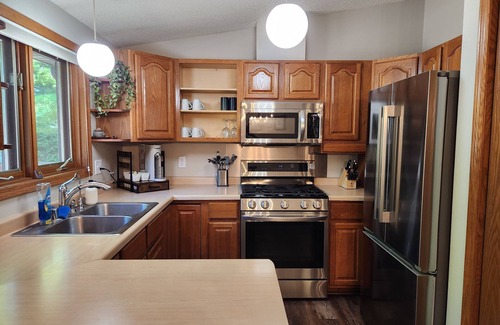 Jackson House | Country Aire - Entire Home