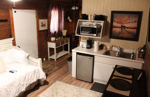 Covington Apartment | Country Atmosphere in Covington 5 minutes from downtown