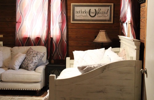 Covington Apartment | Country Atmosphere in Covington 5 minutes from downtown