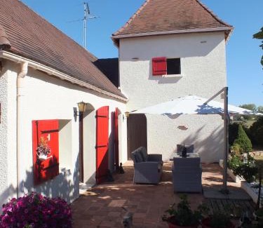 Saint-Pierre-d'Eyraud Bed & Breakfast | Country B&B
