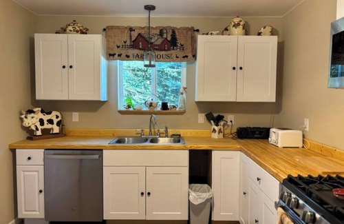 Enumclaw House | Country Barn Tree house