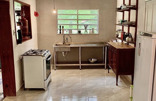 Sacra Familia do Tingua House | Country house with pool, fireplace and glass suite with bathtub