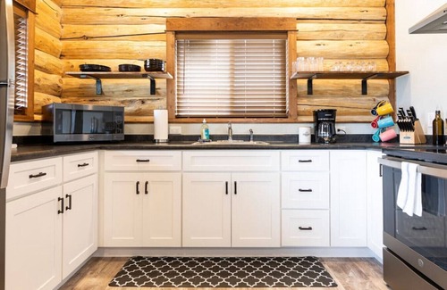 Livingston Cabin | ★Country Cabin 3★ Cheerful Log Cabin