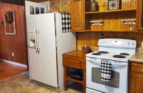Floyd House | Country Cabin in the Blue Ridge Mountains of Floyd County