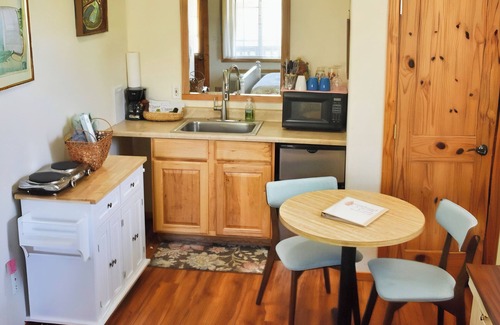 Zion National Park East Entrance Cabin | Country Cabin - Pool - Hot Tub -Breakfast -Farm -Quiet Side Zion -Near Bryce NP