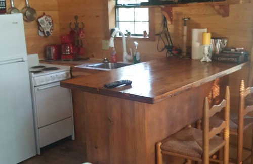 Smithville Cabin | Country Cabin quiet! And private. Horses welcome, Jeep available to rent.
