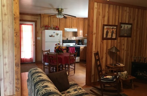 Collinsville Cabin | Country Cabin.We have cleaned the cabin top to bottom! Get out of the city!