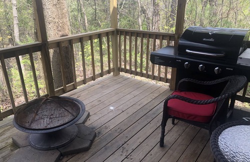 Hillsboro Cabin | Country Charm Cabin