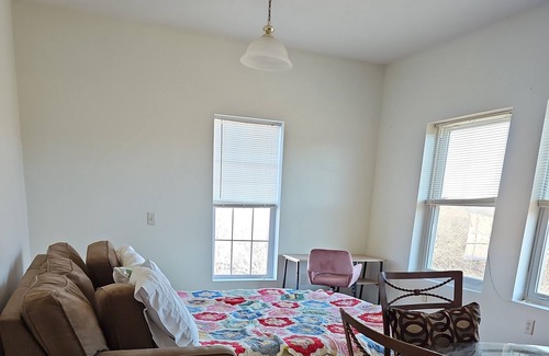 Fremont County Bed & Breakfast | Country Charm in Sidney, Iowa. 56 acres of hiking and pet friendly.