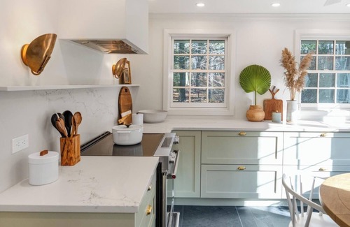 Mount Marion House | Country Charm with Modern Comfort in Saugertiesn