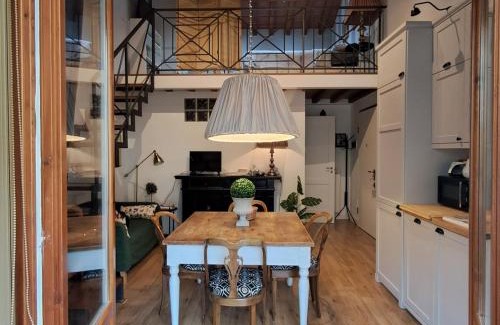 Montespertoli Apartment | country chic loft Dolce Nocciola