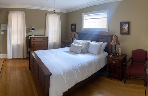 Central Saanich Other | Country Classic