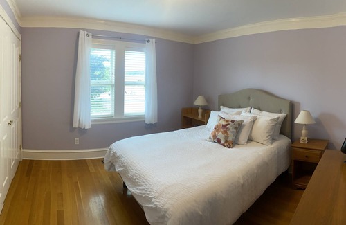 Central Saanich Other | Country Classic