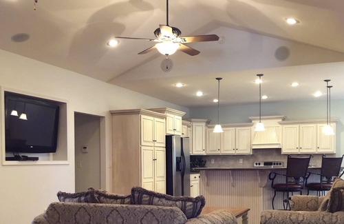 Jackson House | Country Club 439