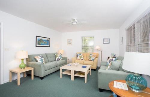 Country Club Estates House | Country club drive 406