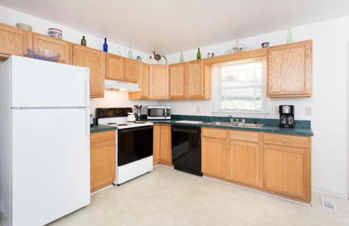 Country Club Estates House | Country club drive 406