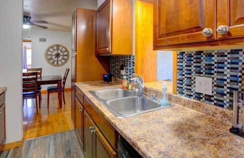 Lincoln House | Country Club House! S