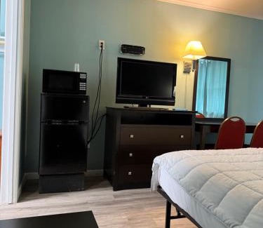 Fostoria Hotel | Country Club Inn & Suites