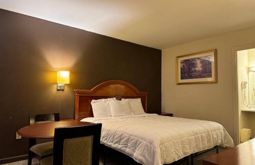 Fostoria Hotel | Country Club Inn & Suites