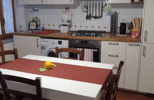 Montaldo di Mondovi House | Country cottage set in an old hamlet close to the main services.