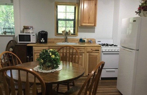 Round Top Apartment | Country Comfort Apartment 8 miles from Round Top
