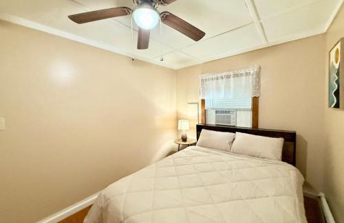 Montague House | Country Comfort Cabin Delaware River Islands