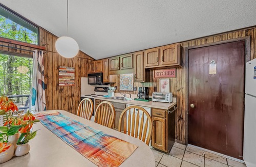 The Woods Cabin | Country Comfort -country Escape!