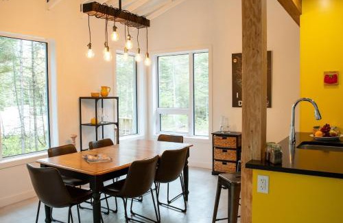 Sainte-Christine-d'Auvergne Ski Chalet | Country Comfort - Woods & RiverLa Sittelle