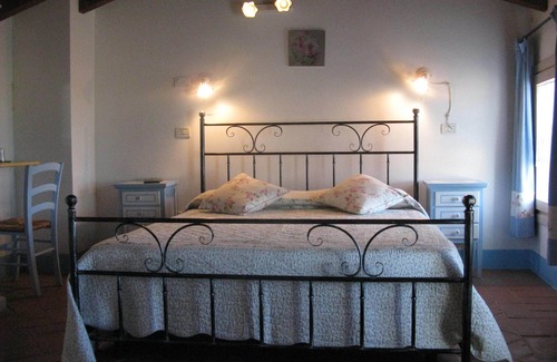 Borso del Grappa Bed & Breakfast | COUNTRY COSTS CLUB - roses room