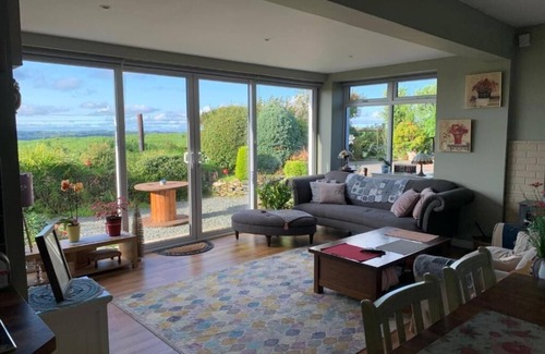 Killinkere Cottage | Country Cosy Cottage