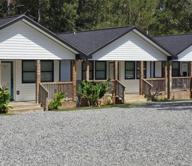 McNeill House | Country Cottage - B