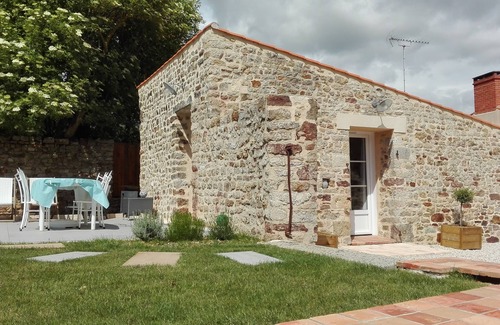 Le Bernard Cottage | country cottage close to the ocean