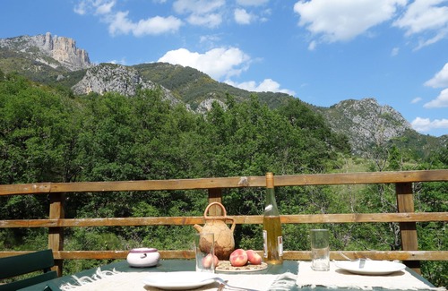 Castellane Apartment | COUNTRY COTTAGE (cottage)Rentals in the Gorges du Verdon panoramic view