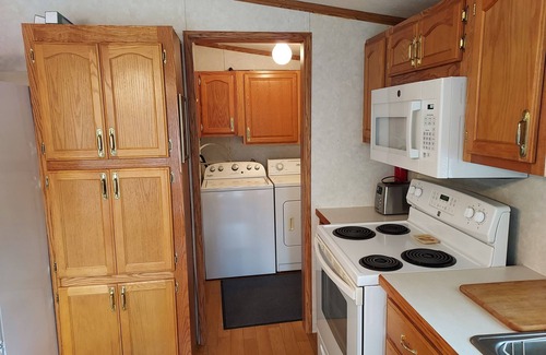 Kaleva Cottage | Country Cottage, guest friendly solitude in the forest. 4 season activity nearby