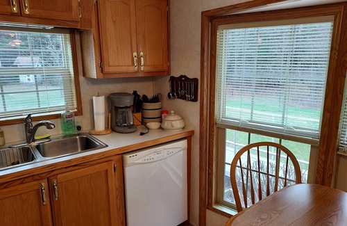 Kaleva Cottage | Country Cottage, guest friendly solitude in the forest. 4 season activity nearby