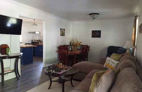 Roxie House | Country cottage in fantastic Natchez with WiFi, AC