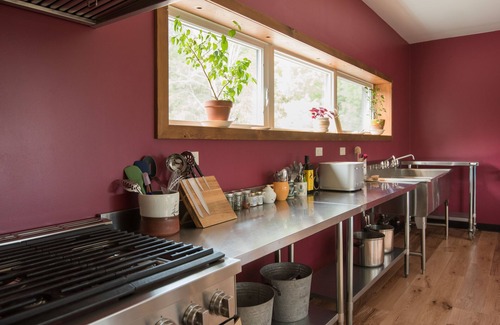 Ryerson House | Country Cottage on 80 acres