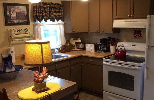 Gap Mills House | Country Cottage Retreat 5193 Limestone Hill Road Waiteville West Virginia