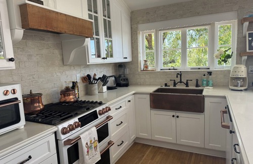 Altadena House | Country Cottage Style in the Foothills of Altadena