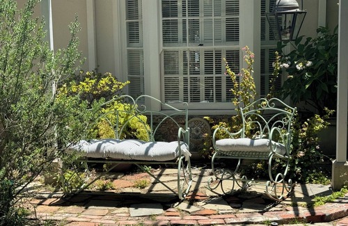 Altadena House | Country Cottage Style in the Foothills of Altadena