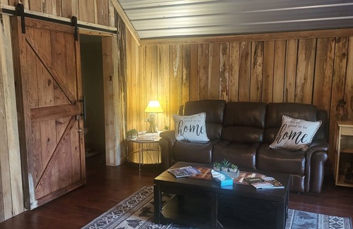 Athens Cottage | Country Cottage