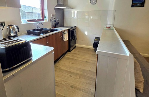 Hope Cottage | Country Cottage with Indoor heated swimming pool and panoramic views.